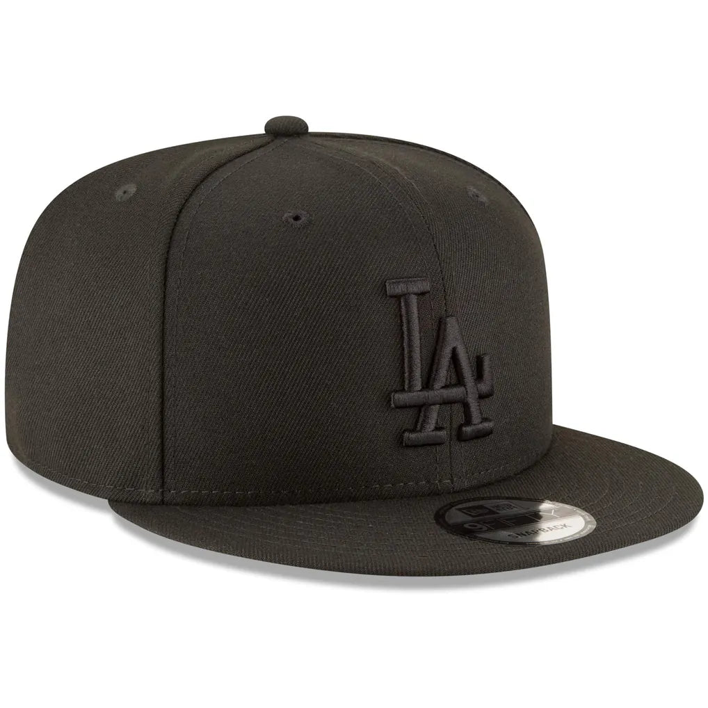 Los Angeles Dodgers New Era Black on Black 9FIFTY Team Snapback Adjustable Hat - Black Techwosell