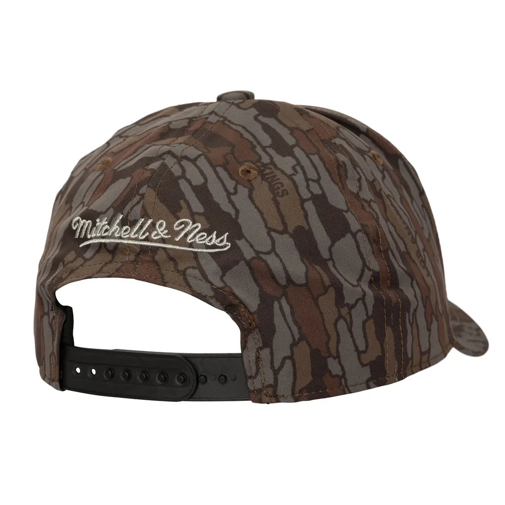 Los Angeles Kings Mitchell & Ness Hidden Camo Pro Crown Adjustable Hat - Camo