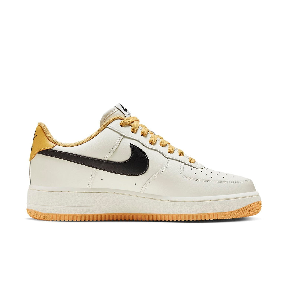 Air Force 1 '07 LV8 'Sail Tan Black' Techwosell