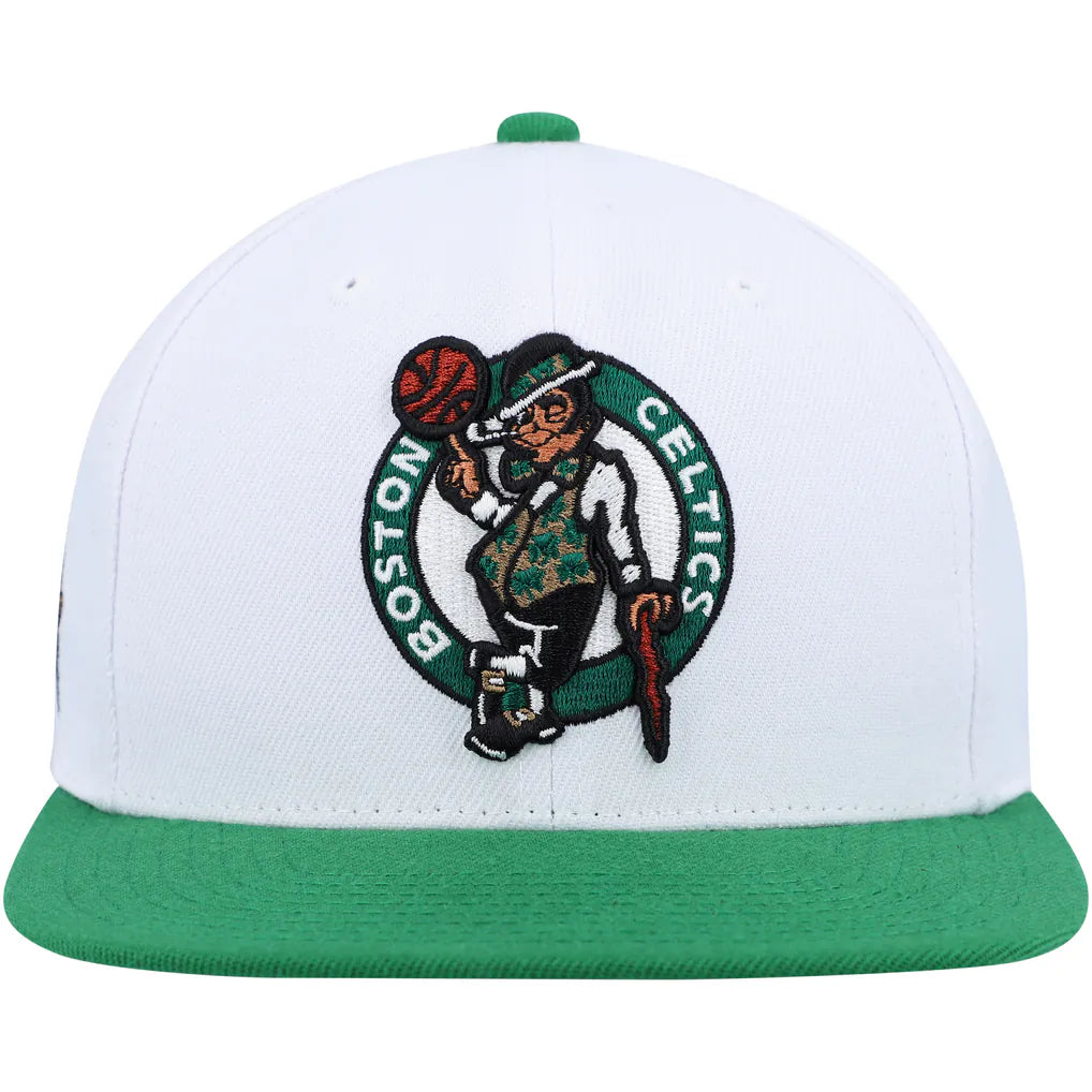 Boston Celtics Mitchell & Ness Side Core 2.0 Snapback Hat - White/Green