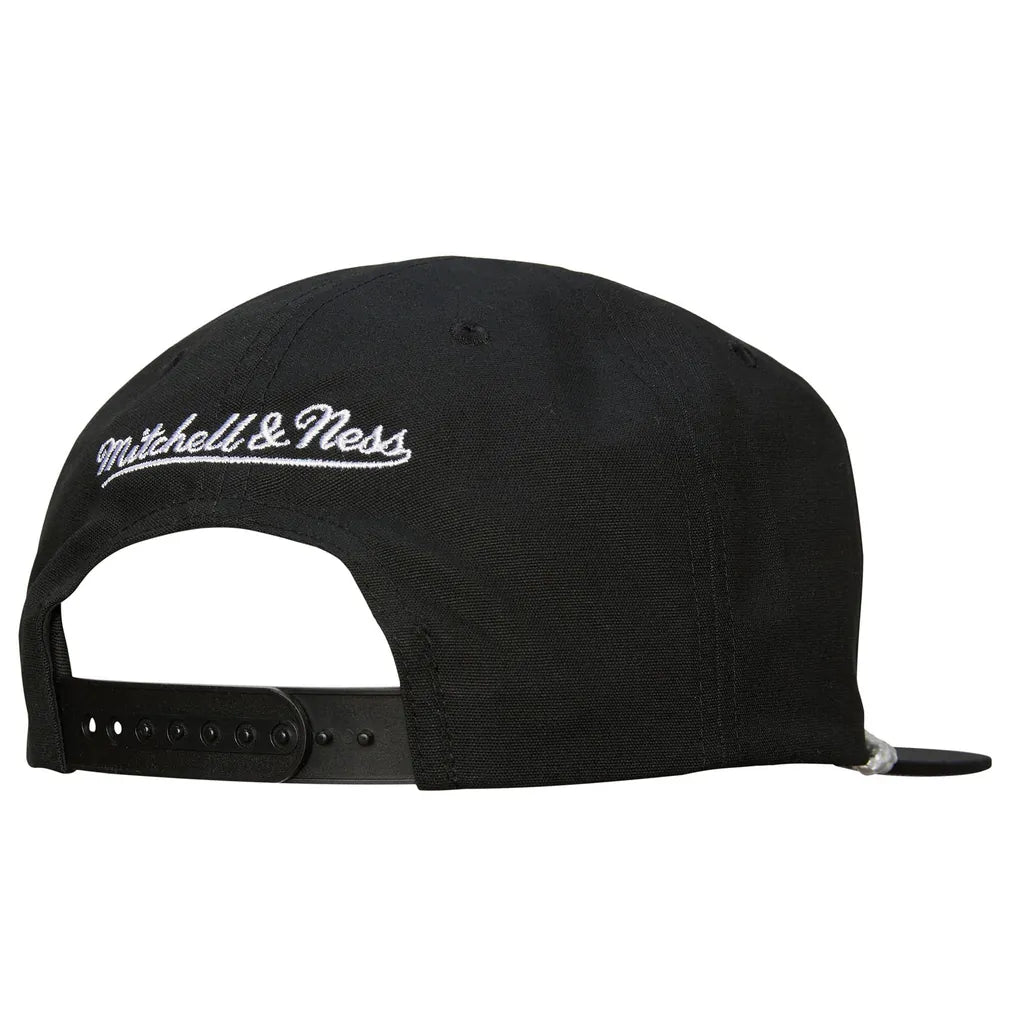 Los Angeles Kings Mitchell & Ness Ascend Deadstock Snapback Hat - Black