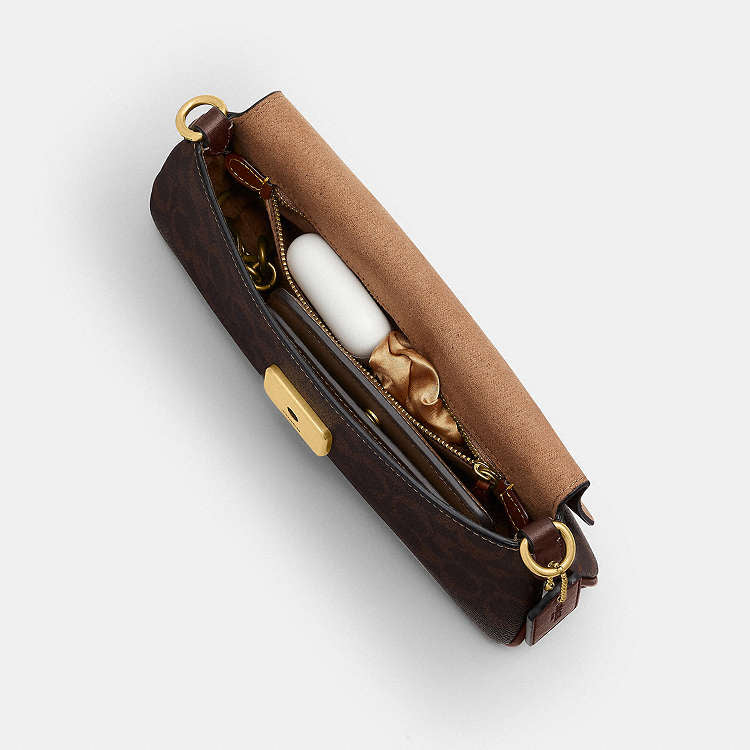 Jet Shoulder Bag
In Signature Canvas