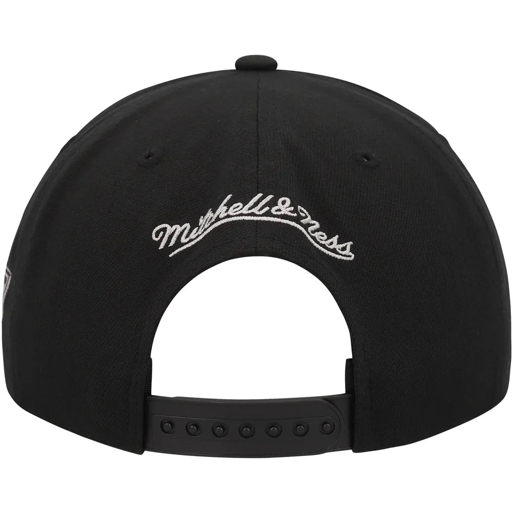 Los Angeles Kings Mitchell & Ness Core Team Script 2.0 Snapback Hat - Black