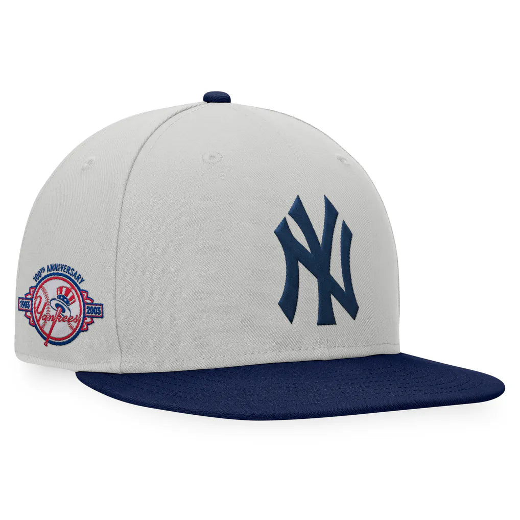 New York Yankees Fanatics Glory Days Two-Tone Snapback Hat - Gray/Navy