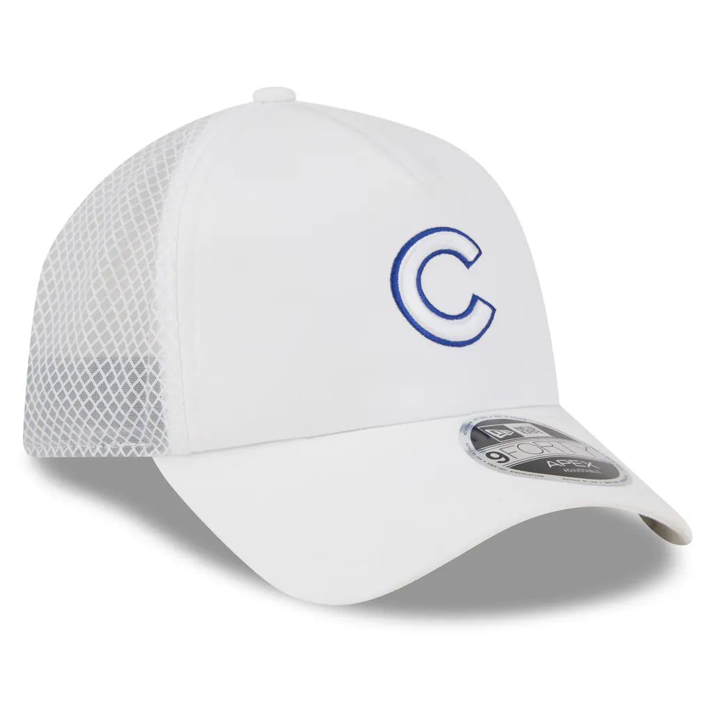 Chicago Cubs New Era 2026 Batting Practice Apex 9FORTY Adjustable Trucker Hat - White Techwosell